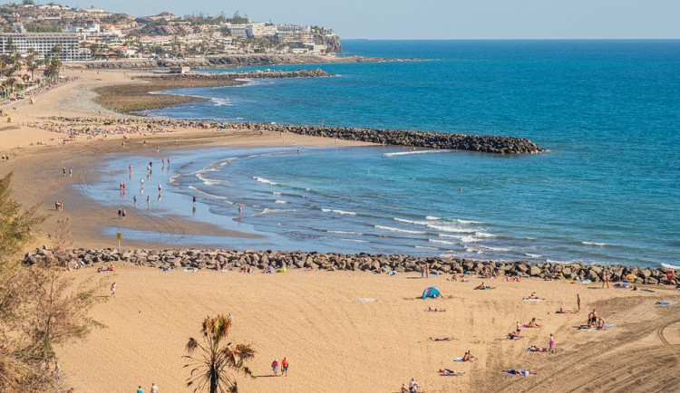 Pro cesty do Španělska bude od pondělí nutný test nebo potvrzení o očkování