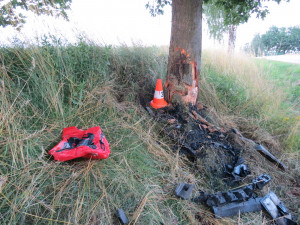 Další tragická nehoda na jihu Čech. Řidiči se nejspíš stalo osudným předjíždění