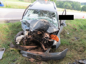 Další tragická nehoda na jihu Čech. Řidiči se nejspíš stalo osudným předjíždění