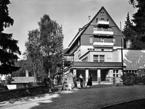 Definitivní konec jedné legendy. Z kdysi nejluxusnějšího šumavského hotelu už zbyla jen hromada trosek