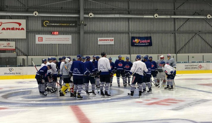 Hokejisté Motoru zahájili přípravu na ledě. O smlouvu bojuje Bučko