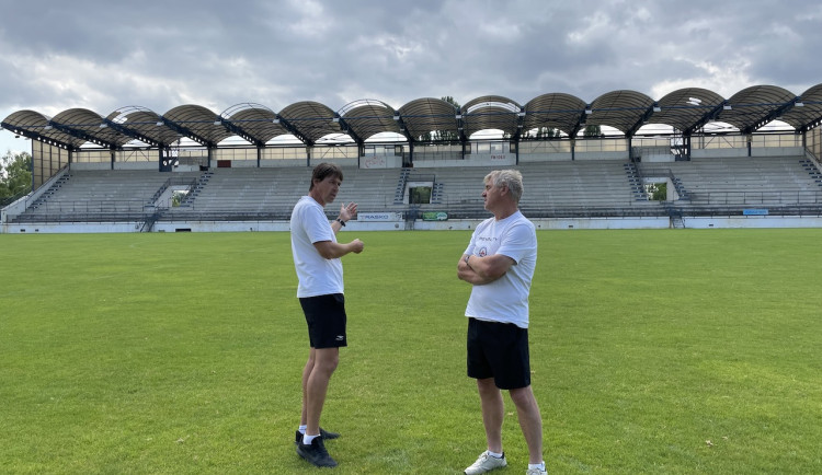 Do Drnovic se vrací profi fotbal, Vyškov se na slavném stadionu touží zachránit