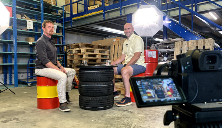 Milan Černoch, majitel realitní kanceláře, Dalibor Uhlíř, moderátor TV Sklad