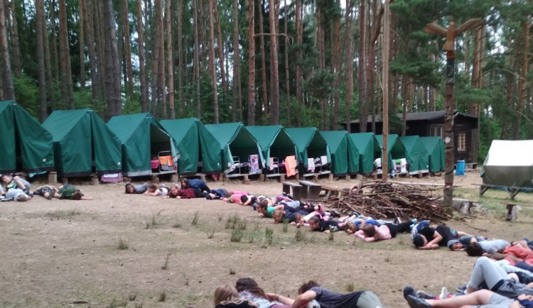 Kapacity letních táborů na jihu Čech jsou naplněné i přes přísnější opatření