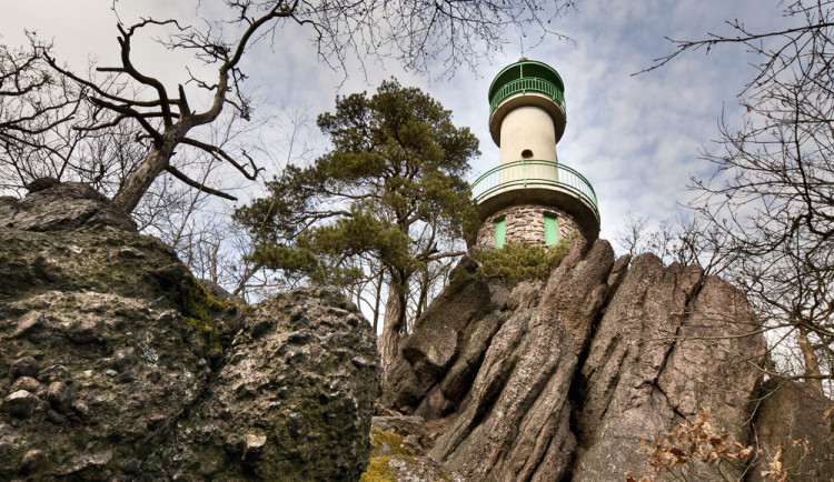 Rozhlednu Babí lom čeká oprava, turistům se uzavře do podzimu