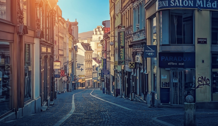 Nízko nad Libercem proletí letadlo. Bude mapovat místa, která se přehřívají