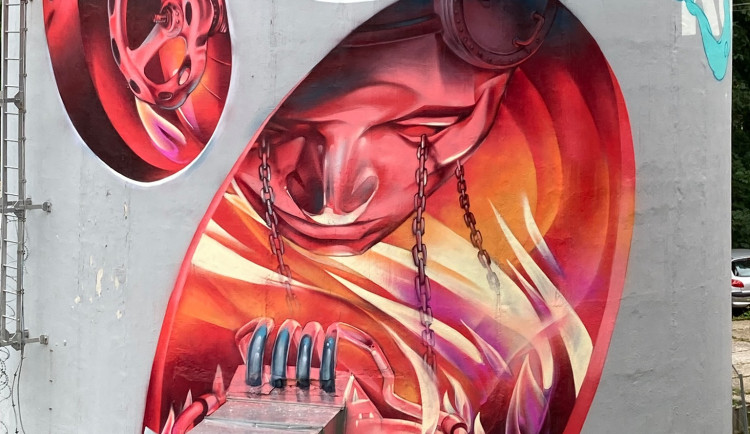 Komín na Brandlu bude odstřelen. Přijďte se s ním dnes rozloučit