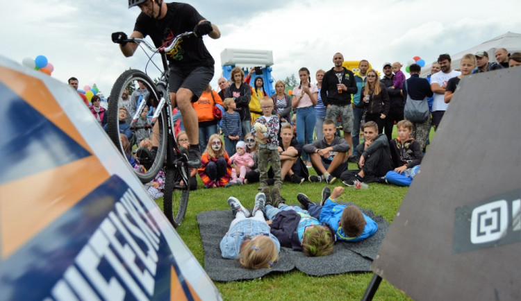 Charitativní festival Houpačka pomůže letos již osmým rokem