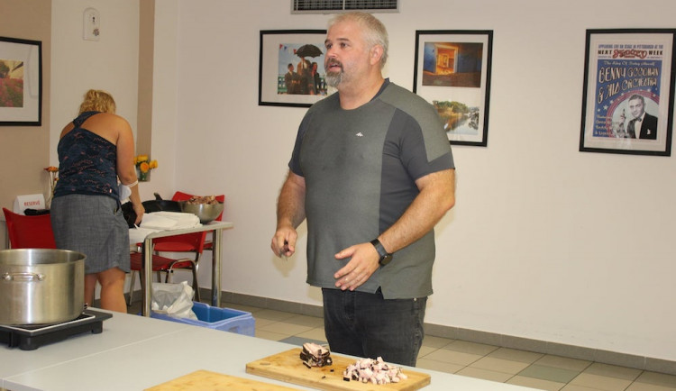 V Alzheimercentru České Budějovice vařil finalista soutěže MasterChef Česko