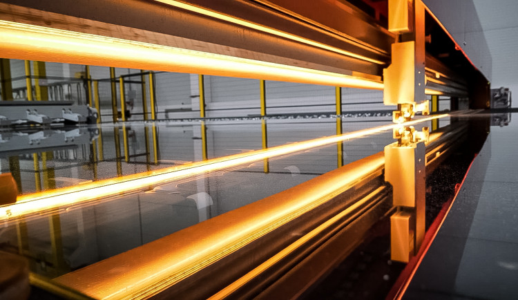 Jihočeský HELUZ koupil největšího výrobce izolačních skel v České republice