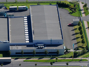 Výrobní závod Izos v Plzni