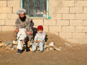 Afghánští tlumočníci stále čekají na pomoc. Senátor Faktor sklidil za svůj výrok kritiku