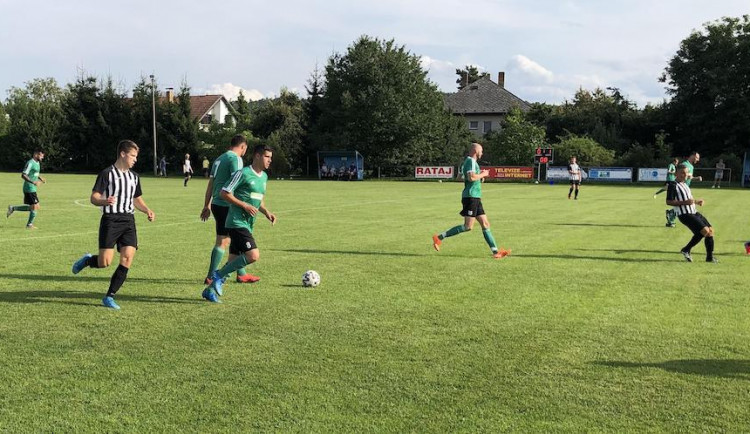 OKRESNÍ FOTBAL: Stoprocentní "béčko" Rudolfova a Borek. Nejlepší střelec Dívčic znovu pálil ostrými