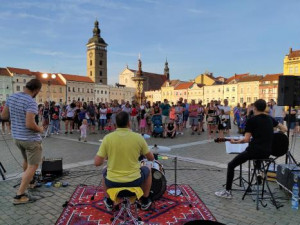 Letní kulturní akce končí: Lidé si oblíbili promítání filmů v Háječku