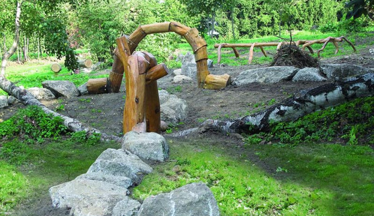 Legenda o hadovi i příběhy stromů. Zavítejte do lesoparku Na Sluneční