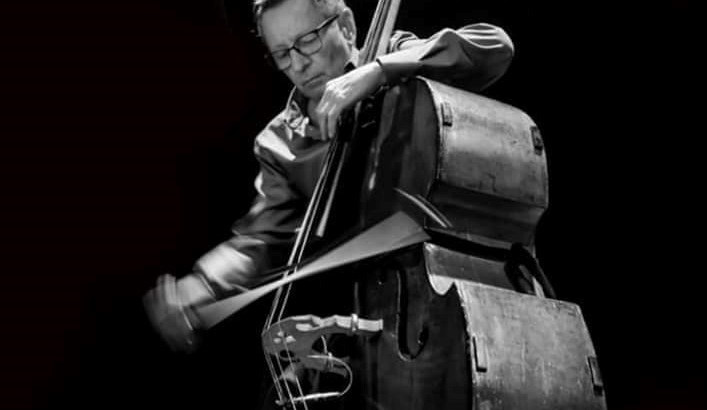 Zemřel jazzový basissta a písecký rodák George Mráz