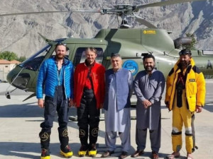 Nejasnosti kolem záchrany českých horolezců v Pákistánu. „Vymýšlejí si,“ tvrdí šéf tamní záchranné mise