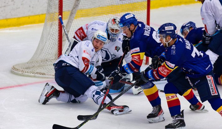 Michal Vondrka nasázel hattrick, Motor padl v prodloužení