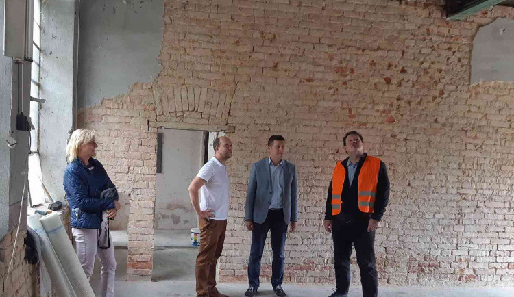 Hasiči v Novém Vrátě budou mít nové zázemí. Rekonstrukce vyjde na tři miliony korun