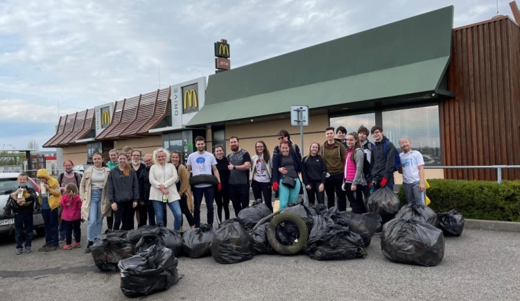 McDonald’s představuje "Trash Patrols", regionální čety uklízející vytipované lokality