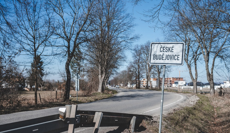 Silnice mezi Českými Budějovicemi a Včelnou bude několik dní kompletně uzavřená.