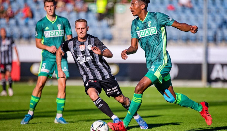 Dynamo porazilo Karvinou 3:1.