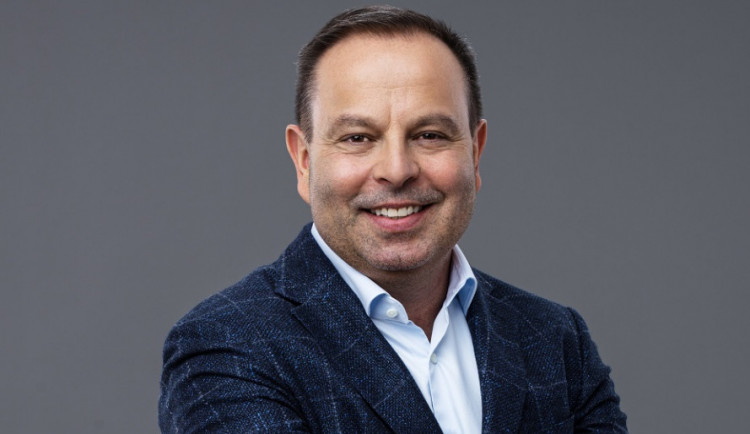 Dlouholetý starosta Prachatic a úspěšný poslanec. Na dotazy čtenářů bude online odpovídat lídr kandidátky SPOLU Jan Bauer