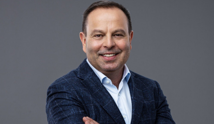 Dlouholetý starosta Prachatic a úspěšný poslanec. Na dotazy čtenářů bude online odpovídat lídr kandidátky SPOLU Jan Bauer