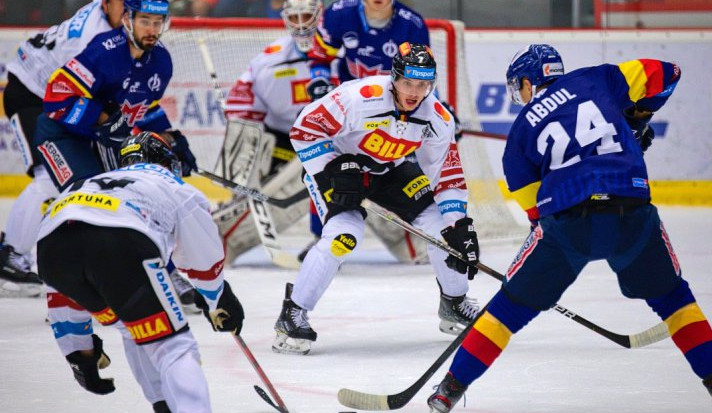 Skvělý páteční večer. Motor srazil favorizovanou Spartu