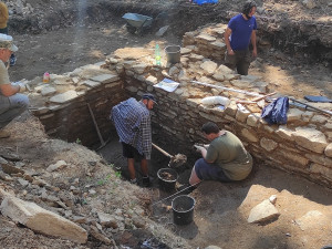 Karlův Hrádek je originální učebnicí i učebnou pro experty, studenty archeologie i milovníky historie