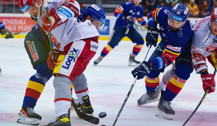 Motor si před vyprodanou arénou poradil s Hradcem