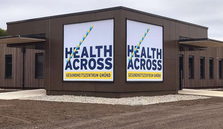 Zdravotnické centrum v rakouském Gmündu u hranic s Českem.
