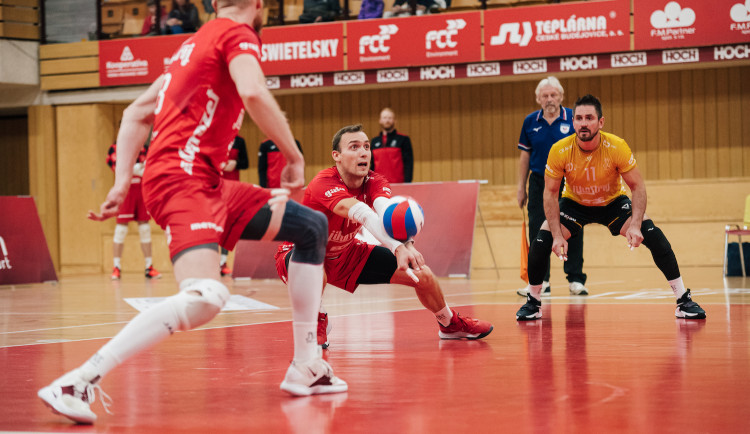 dan.kubat14@gmail.com  +420774407608