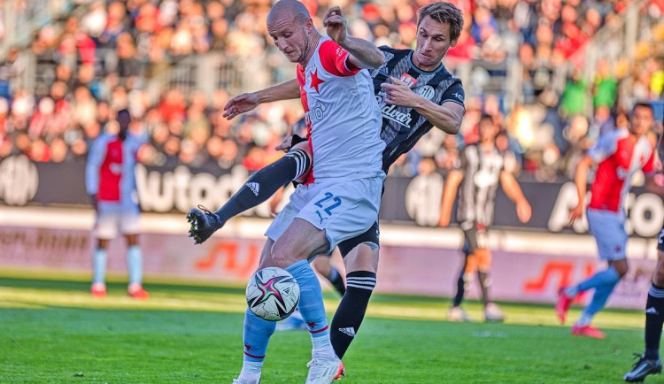 Dynamo remizovalo se Slavií 2:2.