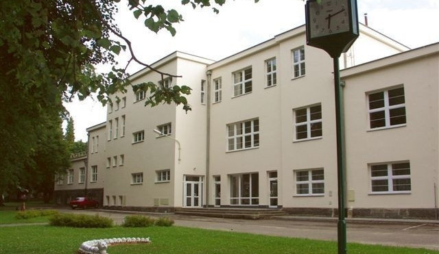 Dětská psychiatrická nemocnice v Opařanech zůstane, podařilo se sehnat lékaře