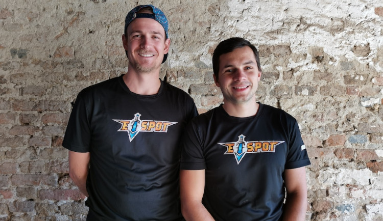 Vzniká první esport klub v Budějcích a první akcí bude sledování finále League of Legends v Žižkárně