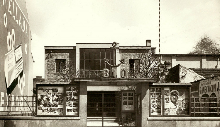 Biograf Kotva Sokola II na Linecké třídě po roce 1929.