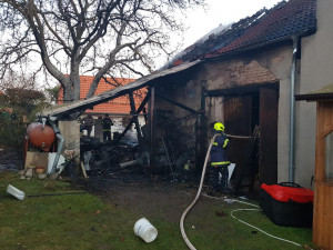 Hasiči likvidovali požár stodoly. Škoda přesahuje milion a půl
