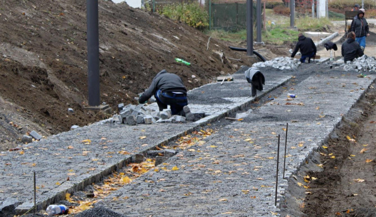 Aš proměňuje bývalý evangelický hřbitov na historický park, otevře jej ale až v létě