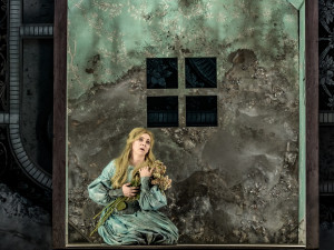 Opera Mefistofeles. Foto: Martina Root