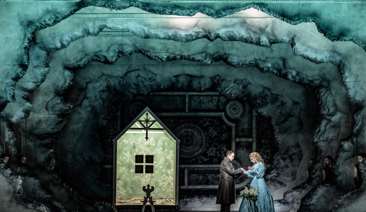 Titulní role v opeře Mefistofeles, v níž se vystřídají Jan Hnyk a František Zahradníček, je v operním repertoáru považována za nejnáročnější basovou roli vůbec.