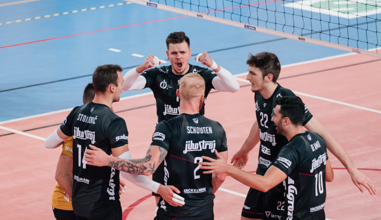 Jihostroj si na severu Čech upevnil pozici vedoucího týmu extraligy