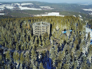 Podpořte svou imunitu pohybem v čisté šumavské přírodě Skiareálu Lipno a užijte si lyžování a kvalitní služby