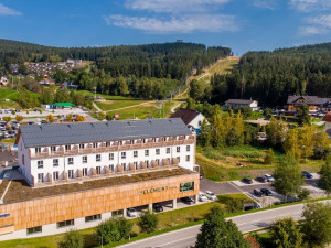 Podpořte svou imunitu pohybem v čisté šumavské přírodě Skiareálu Lipno a užijte si lyžování a kvalitní služby