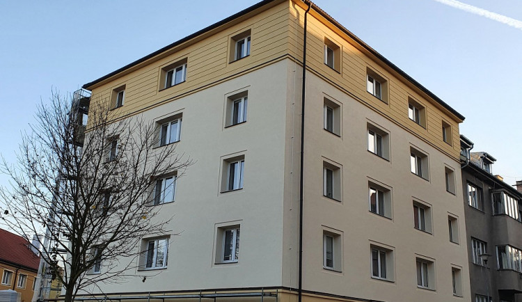 Bytový dům v Nedbalově ulici.