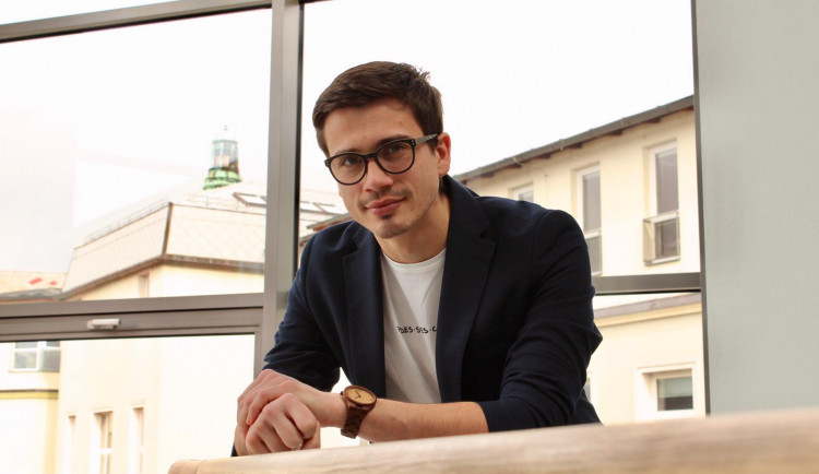 Mým cílem je ukázat, že politika je normální a není to jen záležitost šedesátníků, říká František Talíř