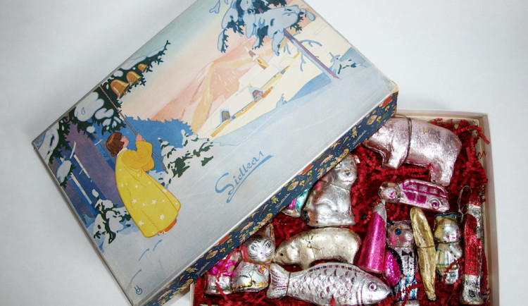 Vánoce v čokoládě. Jihočeské muzeum představuje čokoládové obaly, vánoční kolekce a další zajímavosti ze světové sbírky Stanislava Krámského