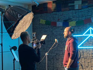 Kateřina Marie Tichá, Tomáš Klus nebo Jiří Mádl. Charitativní song má pomoci centru Arpida se stavbou nového areálu