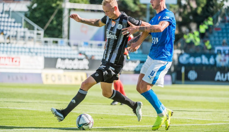 Baník Ostrava porazil Dynamo České Budějovice.