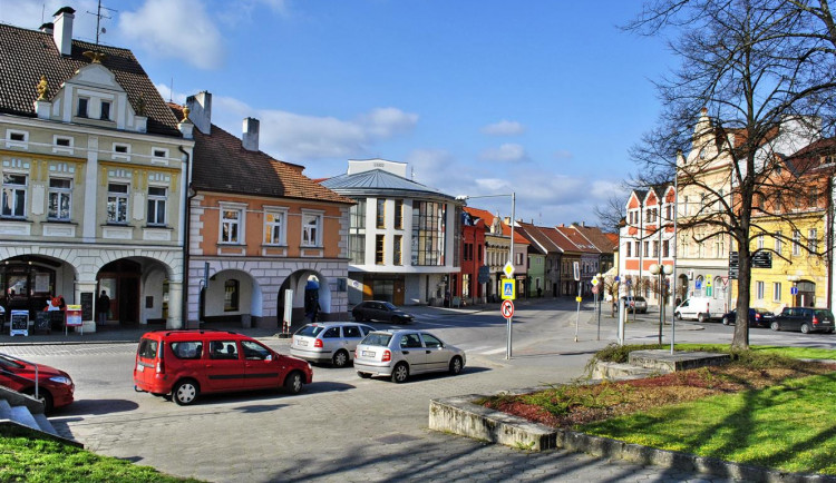 Po půl roce skončila modernizace průtahu v Trhových Svinech